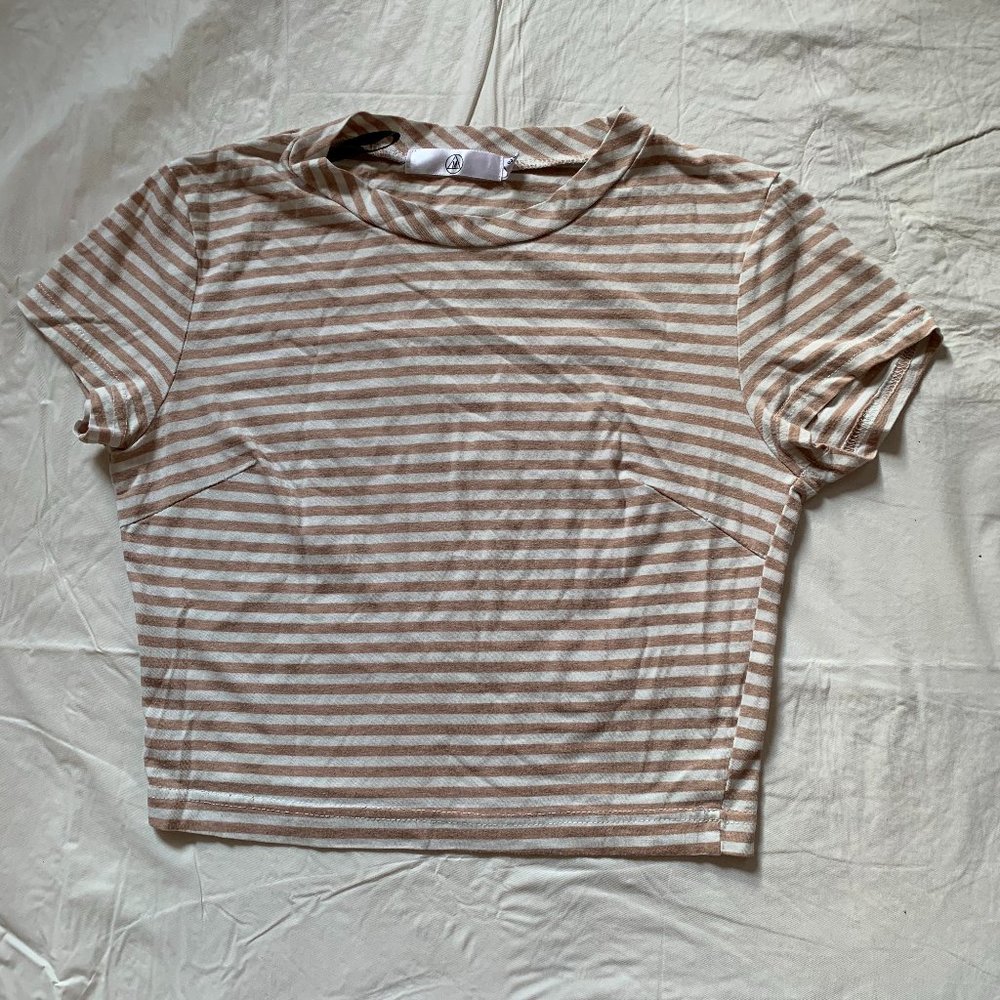 cropped tan and white top